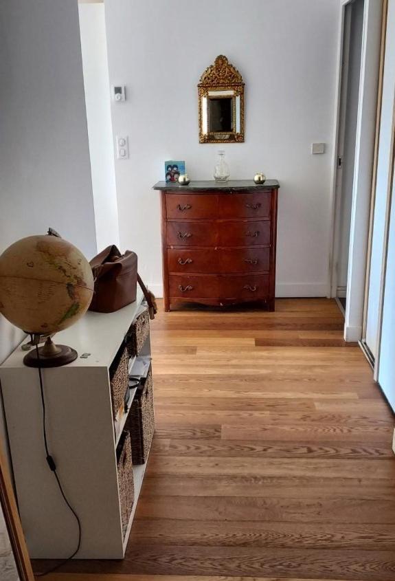 Chambre Lit 2 Personnes Dans Appartement Du Logeur Mandelieu Εξωτερικό φωτογραφία
